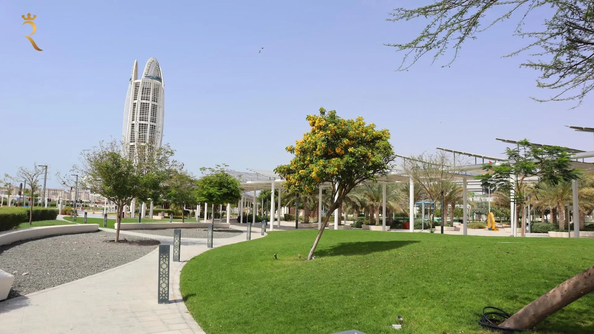 Urban 1Br Bliss With Free Pool And Parking In Masdar City Абу-Даби